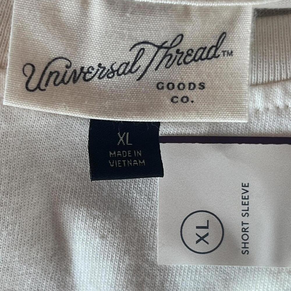 Universal Threads oversized grow towards love graphic tee Size XL - Picture 7 of 8